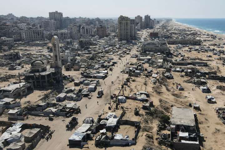Entrega de un nuevo cuerpo, acusaciones cruzadas y un ultimátum de Trump: la frágil tregua en Gaza vuelve a tambalear