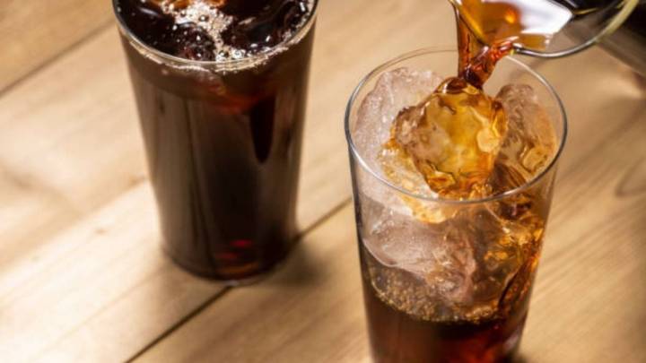 Enfermedades ligadas al consumo de refrescos ponen al IMSS al borde del colapso financiero