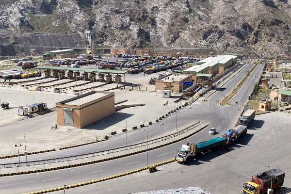 Pakistan-Afghanistan Border Closed After Dozens Killed In Overnight Clashes