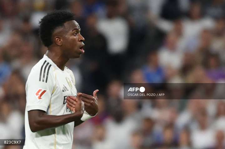 Vinícius pide perdón por su reacción al ser sustituido en el Clásico