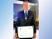Reconocen contribución a la medicina mexicana