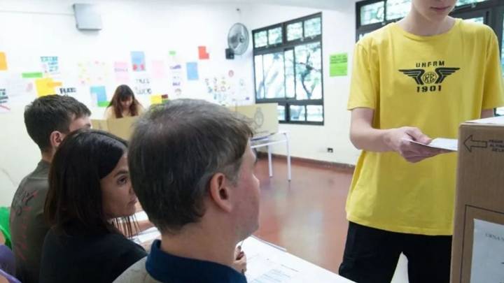 Elecciones 2025: qué pasa si te designan autoridad de mesa y cuánto se cobra