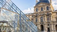 Robo de película en el Louvre: en 7 minutos se llevaron joyas de "valor incalculable"