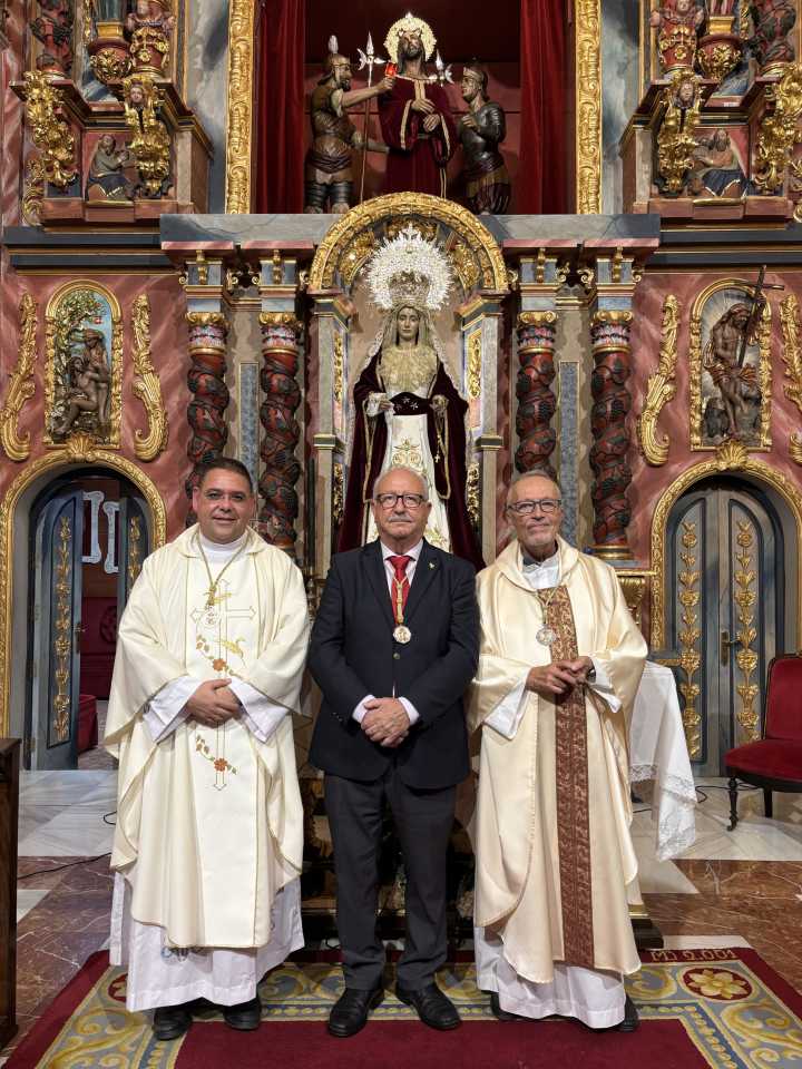 La Cofradía California despide a su capellán y da la bienvenida a D. Antonio José Palazón Cano; quien desempeñará el cargo a partir de este momento
