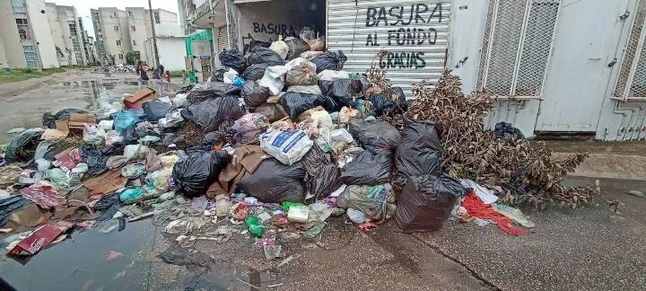 Crisis sanitaria en Coatza por falta de camiones recolectores de basura