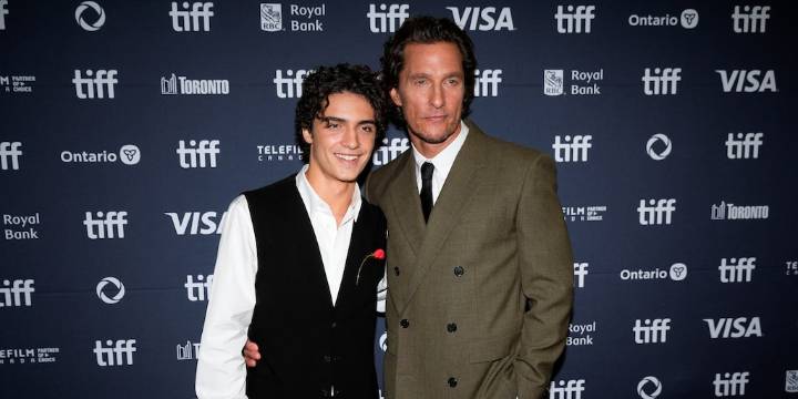 “Más vale que te presentes con alma y sin tonterías”: el duro consejo de Matthew McConaughey a su hijo Levi ante The Lost Bus