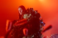 Ethel Cain walks off stage mid-concert, issues apology
