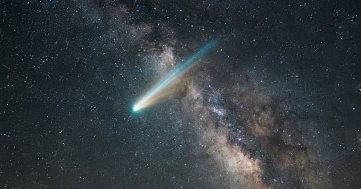 Captan imagen del momento en que Cometa 3I/Atlas emite "chorro" de gas hacia el sol