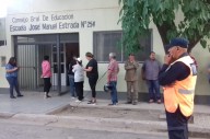 Demoras en el inicio de votación en algunos colegios de La Banda y Capital