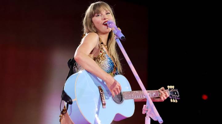 Taylor Swift’s go-to beauty routine revealed – NBC Bay Area