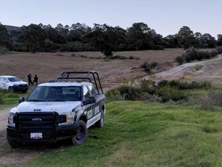 Fiscalías se niegan a intervenir tras hallazgo de cuerpo decapitado en Tlaxcala; restos llevan 18 horas expuestos