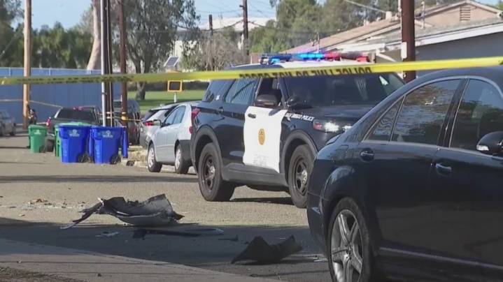 ICE pursuit ends in crash, injuries in Bay Park neighborhood