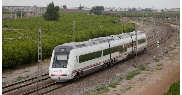 Los trenes Media Distancia entre Sevilla y Córdoba, interrumpidos por el temporal