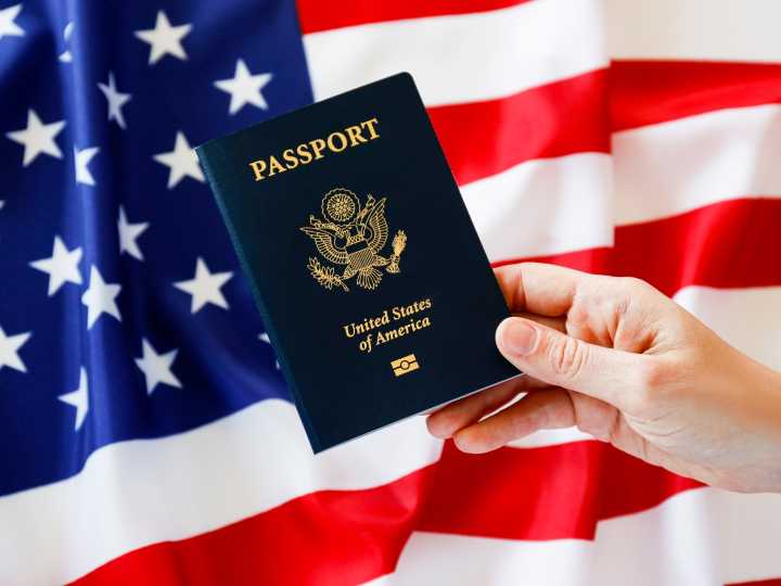 Por primera vez el pasaporte de EE.UU. ya no está entre los 10 más importantes