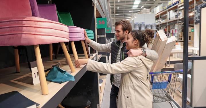 Furniture tariffs take effect as consumers and businesses share costs