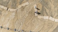 Las playas de Alicante tras la dana Alice: lodo, ramas y arena arrastrada por el temporal