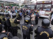 El gobierno de Dina Boluarte en Perú, contra las cuerdas: presentan tres mociones en el Congreso para destituirla
