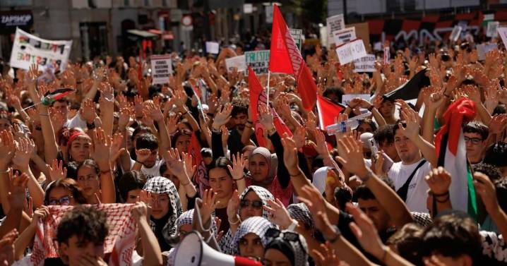 Miles de estudiantes salen a las calles contra «el genocidio» y por la libertad de la flotilla