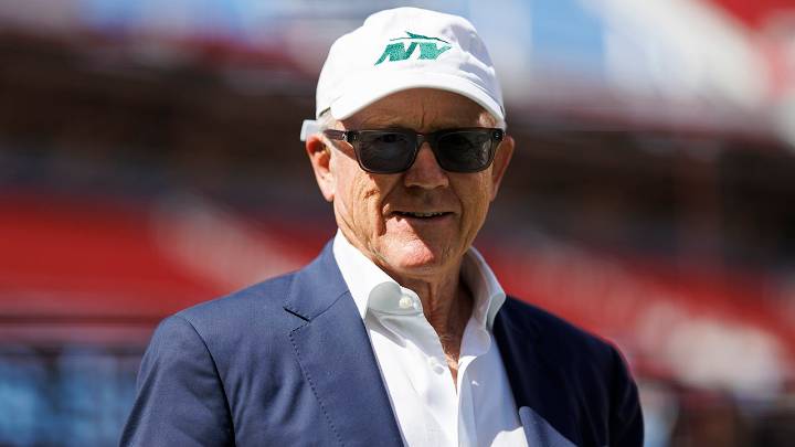 Jets boss casts doubt on Justin Fields’ consistency after benching