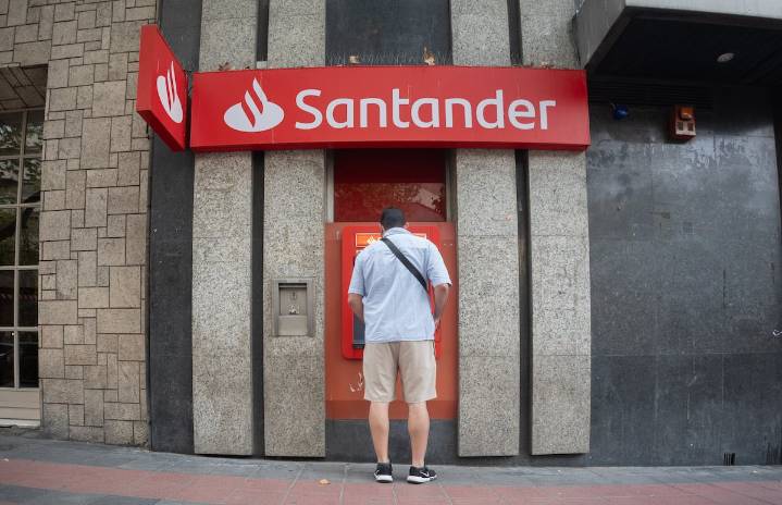 El Santander gana 10.337 millones entre enero y septiembre, un 11% más