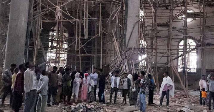 Derrumbe en iglesia en construcción en Etiopía causa muerte de por lo menos 25 personas