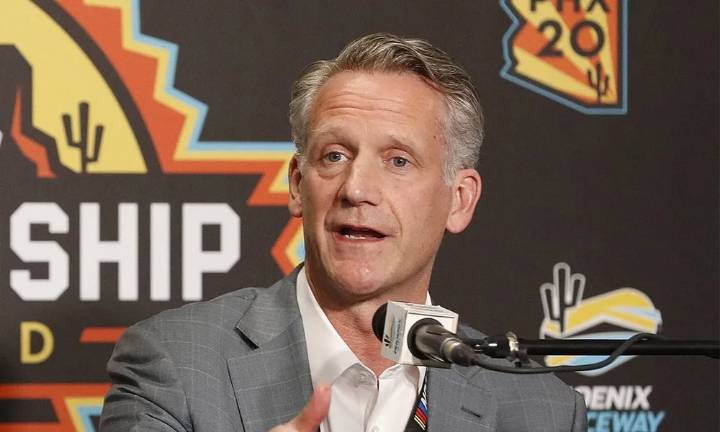 NASCAR Commissioner Publicly Defends France Family’s Actions Amidst Lawsuit Backlash