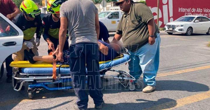 Señora resulta lesionada en choque múltiple en crucero de Ciudad Victoria