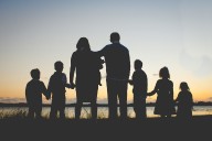 'Just kept going': Couple gives their 6 kids essentially the same name, spelled differently