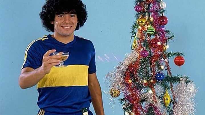 Fútbol, fe y alegría: Rosario homenajea a Maradona con una nueva Navidad Maradoniana
