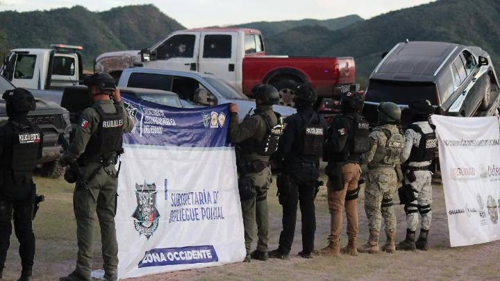 Aseguran 12 vehículos robados tras operativo en Moris, Chihuahua