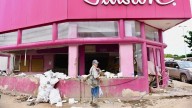 Comercios y hoteles de Poza Rica, irreconocibles: el agua alcanzó tres metros y arrasó todo el patrimonio