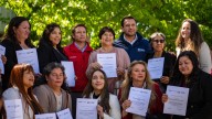 “Cuidando con Amor”: cuidadoras maulinas reciben certificación gracias a alianza entre CRDP y AIEP