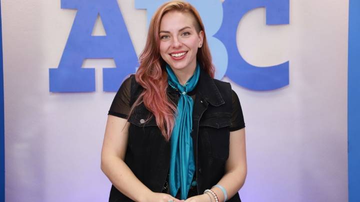 Lena Rome fusiona el rock con el country y el norteño