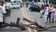Comunidad de Ciénaga protesta por abandono tras fuerte aguacero