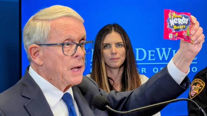 Ohio Gov. Mike DeWine slaps ban on THC drinks, other intoxicating hemp products: Capitol Letter