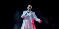 Miguel Bosé anunció su regreso a Medellín en 2026: conozca la fecha y los precios de boletería