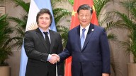 "Mentalidad de la Guerra Fría": La embajada china en Argentina salió a responderle a Bessent