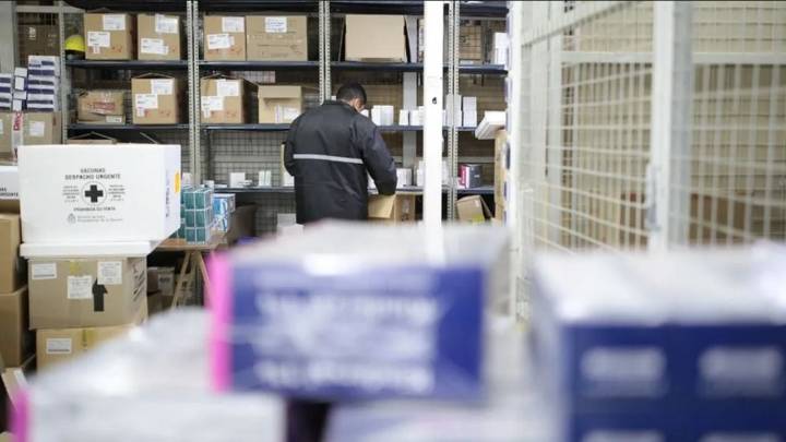 La provincia realizó una inversión millonaria en insumos críticos para hospitales públicos