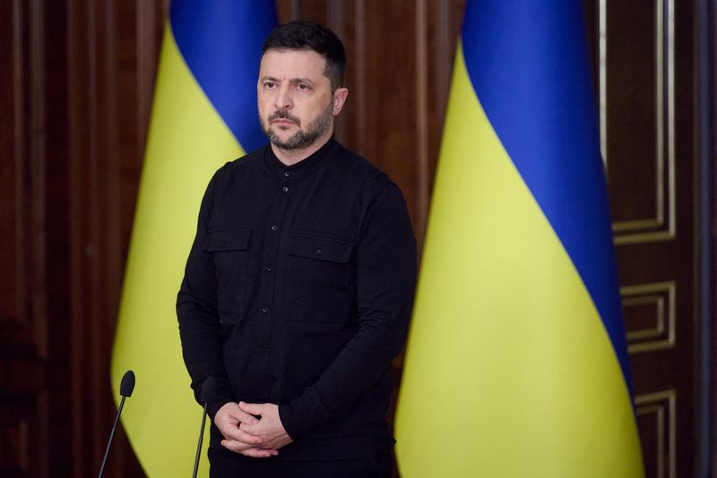 Zelenskiy says Kyiv ready for peace talks, but will not cede territory