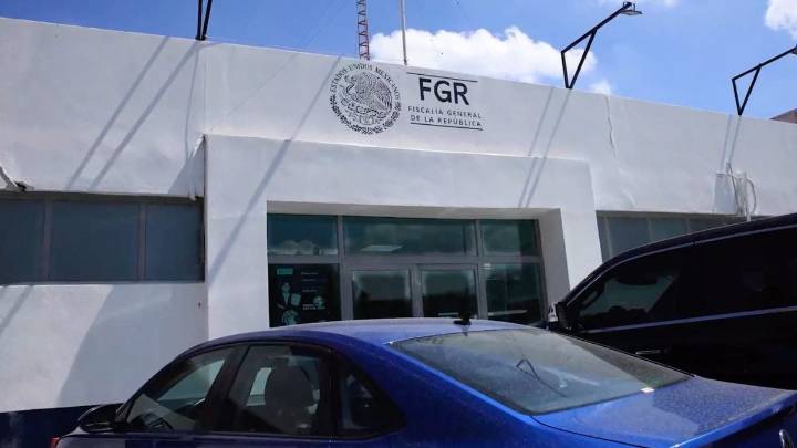 Sentencian a dos “polleros” que trasladaban a 146 migrantes a Estados Unidos