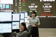 Asian stocks, U.S. futures, jump amid signs of easing trade tensions between the world’s top two economies