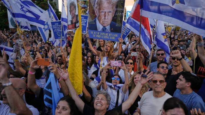 Hostages released as Trump peace plan starts