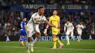 Un solitario gol de Mbappé da la victoria a un Real Madrid que llega líder al Clásico