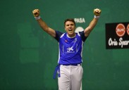 Peio Etxeberria desarbola a Ezkurdia y se medirá a Altuna III en semifinales
