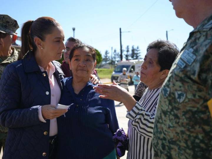 Sheinbaum visita estados afectados por lluvias y anuncia censo para apoyo a damnificados