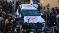 Hamas entregó solo 4 de los 28 cuerpos e Israel denuncia incumplimiento del acuerdo y amenaza con responder
