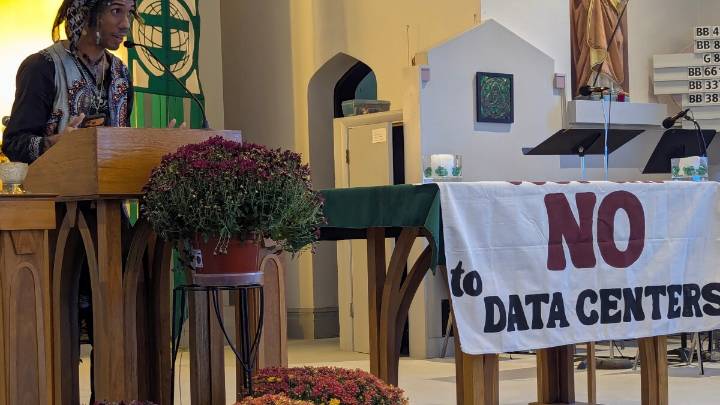Concern over Armory data center draws over 200 St. Louisans to community