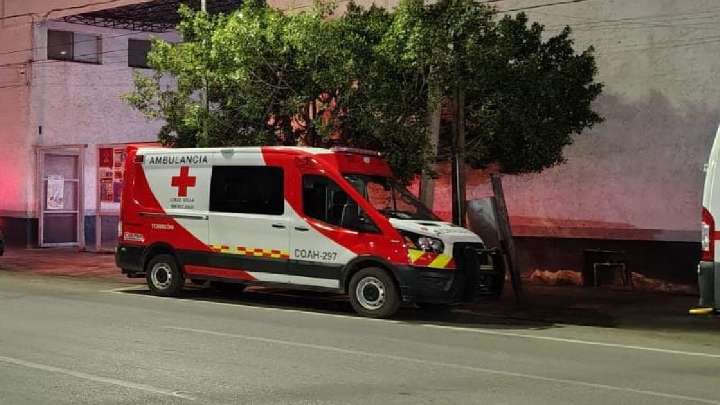 Joven es apuñalado en el abdomen durante riña en colonia Joyas del Desierto de Torreón