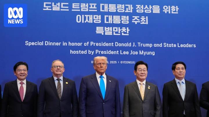 Anthony Albanese joins Donald Trump and other leaders for dinner on sidelines of APEC summit