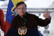 Petro insta a Maduro y Machado a liderar una salida democrática para Venezuela